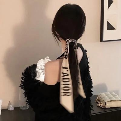 攀岩女孩儿